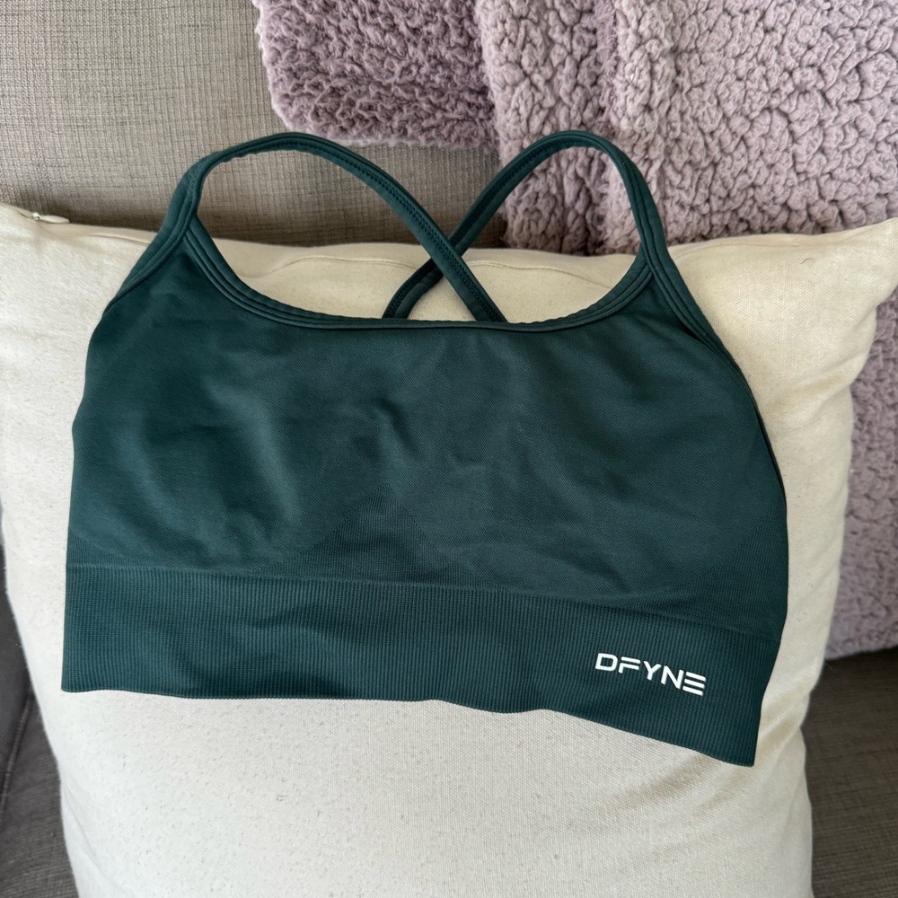Dfyne Dynamic backless sports bra size xs